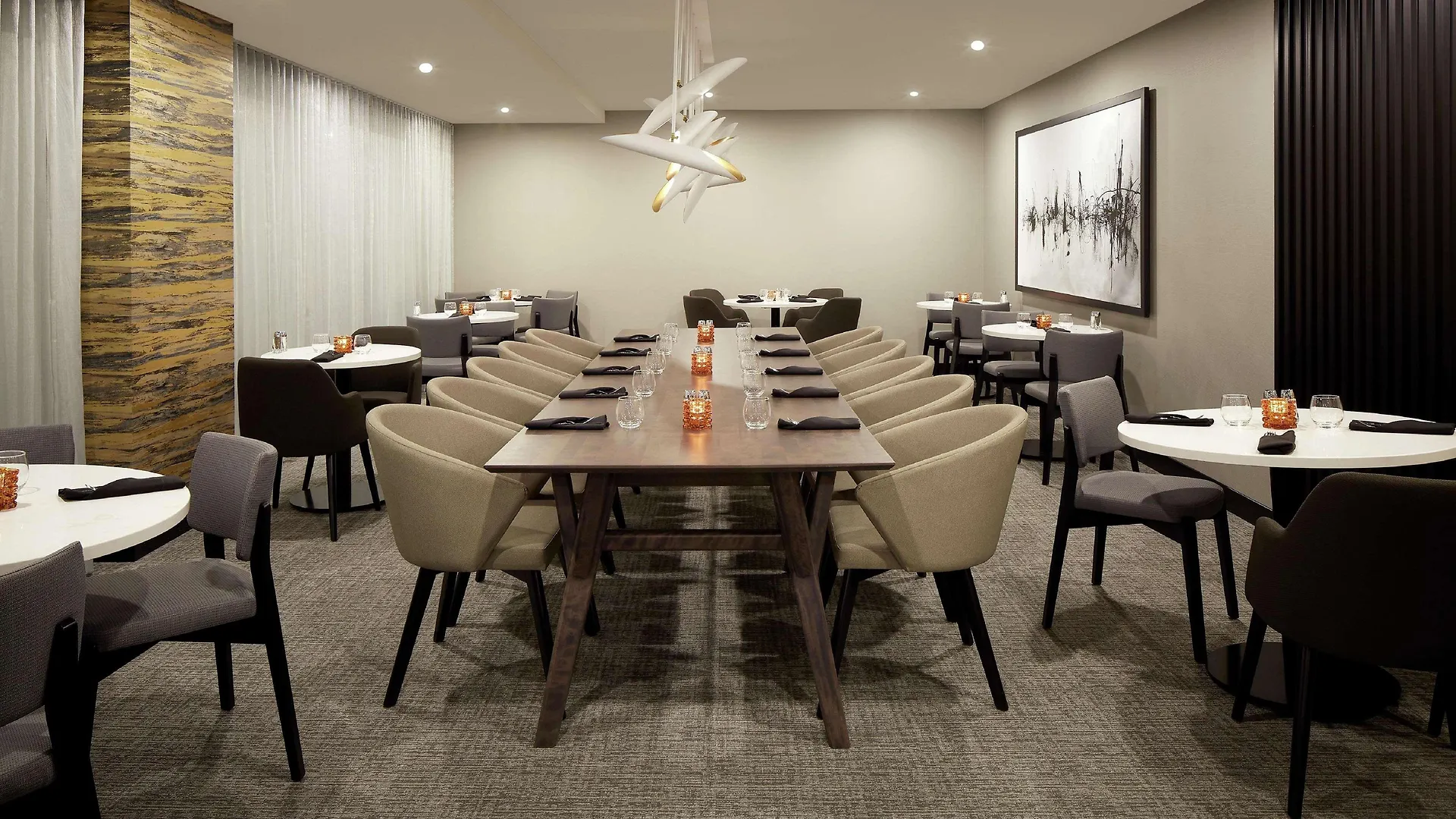 Hotel Doubletree By Hilton Montreal Airport Dorval