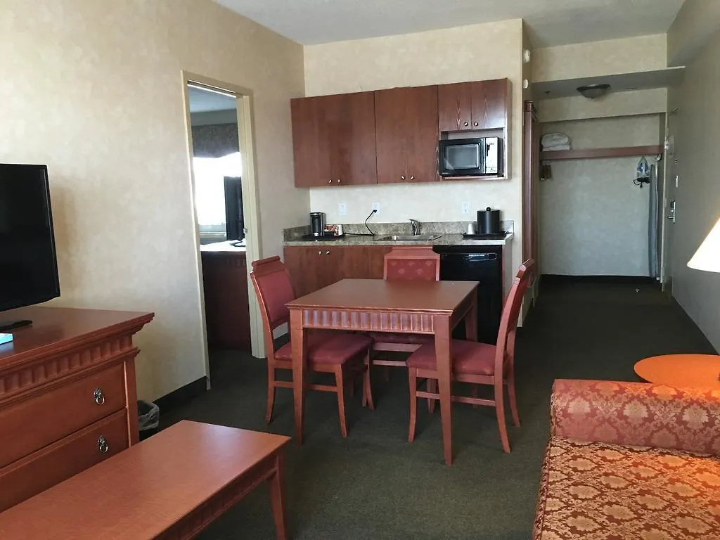 Hotel Doubletree By Hilton Montreal Airport Dorval 4*,